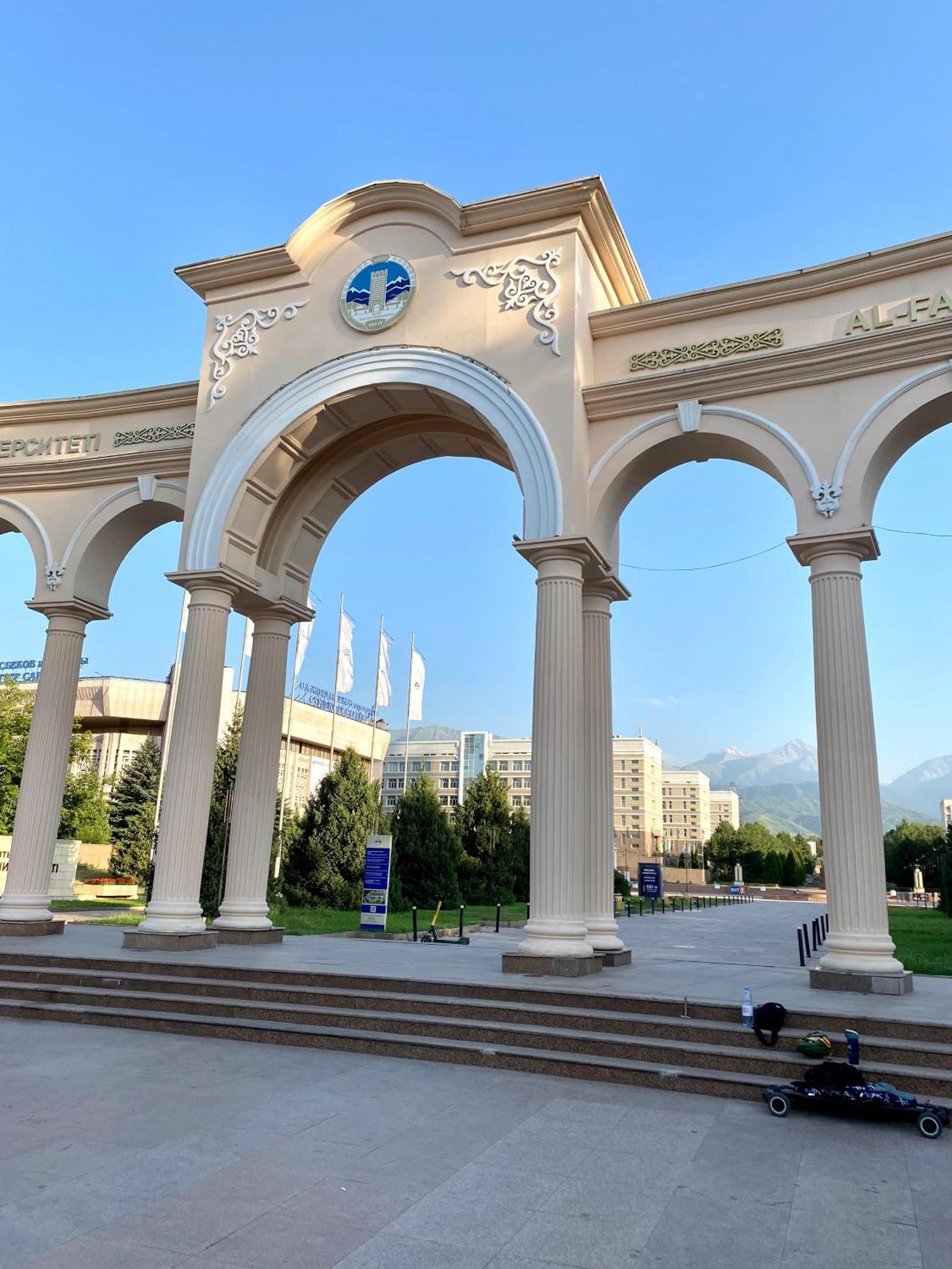 Стильная Студия Shadow Атакент Almaty Eksteriør bilde